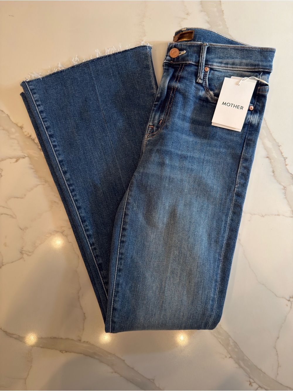 MOTHER The Weekender Fray Flare Jeans Walking on Coals 25 NWT